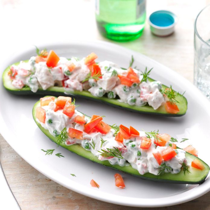 Chicken Tzatzik Cucumber Boats